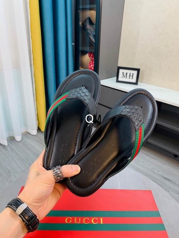 Gucci Men's Slippers 136